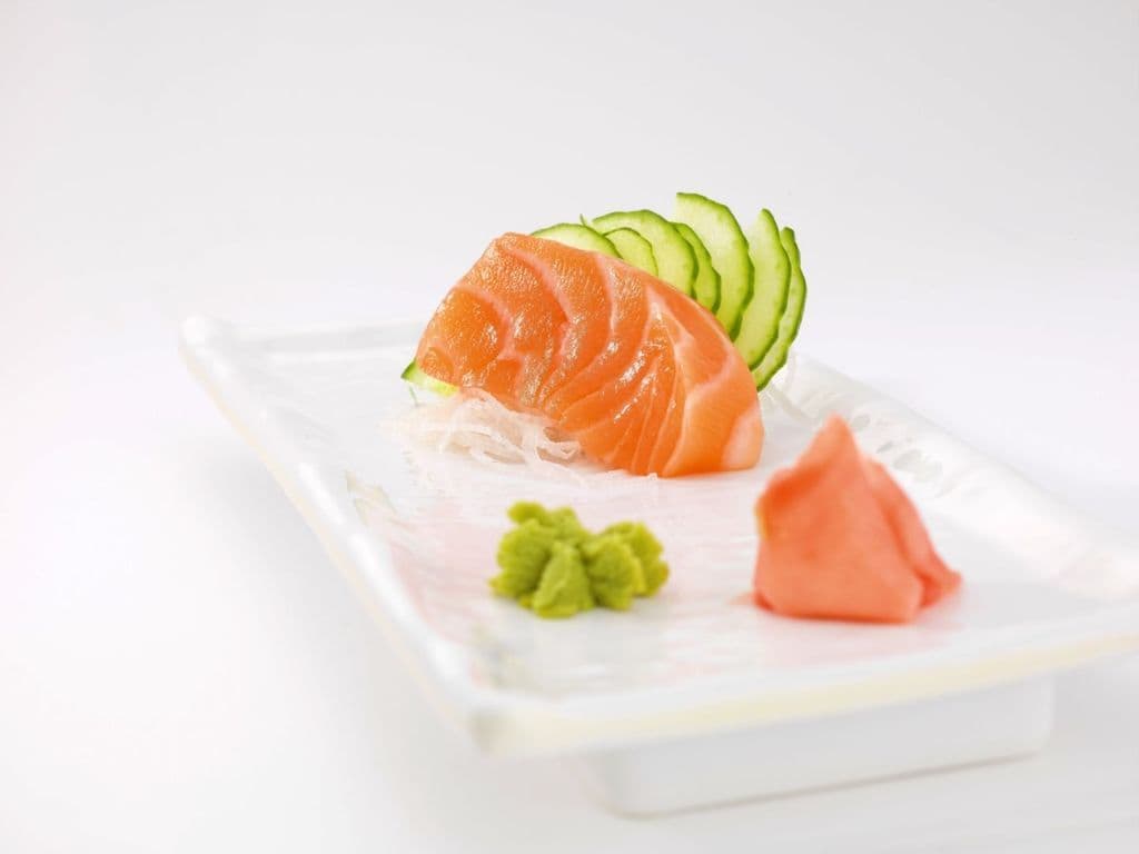 144s. Salmon Sashimi(4pcs)