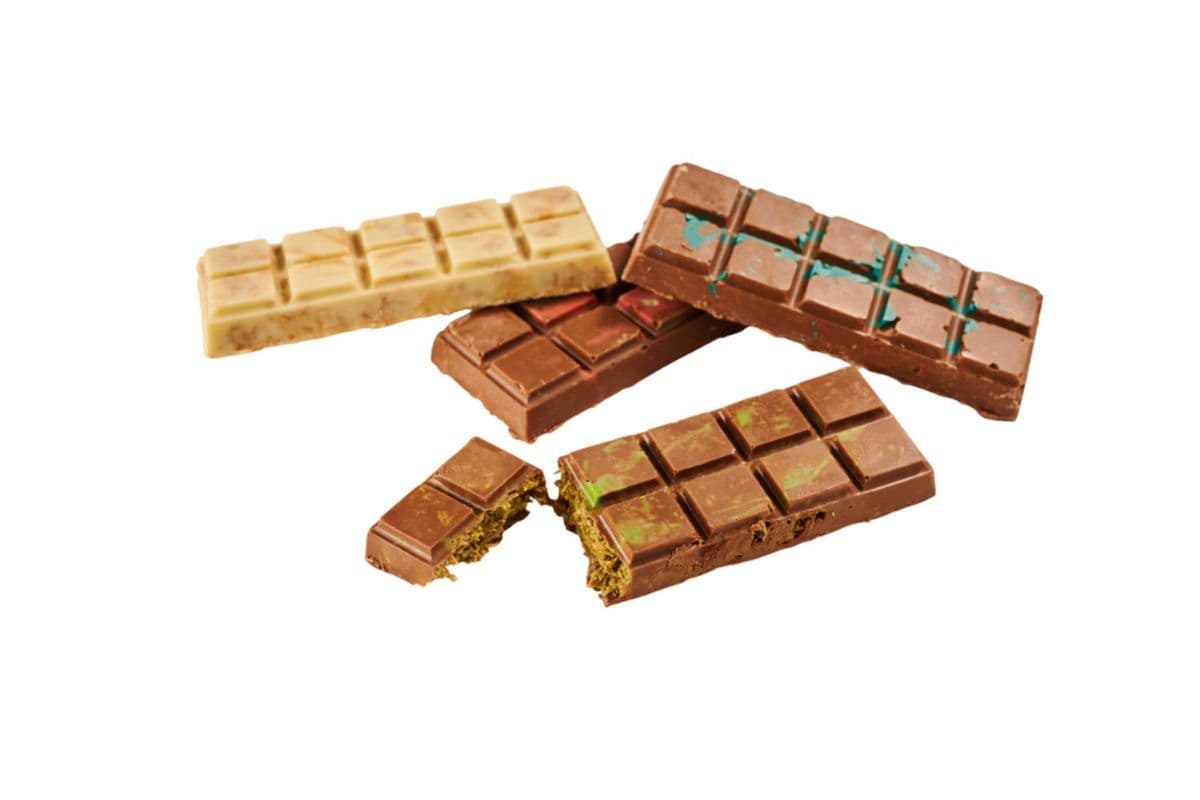 Pistachio Chocolate Bar