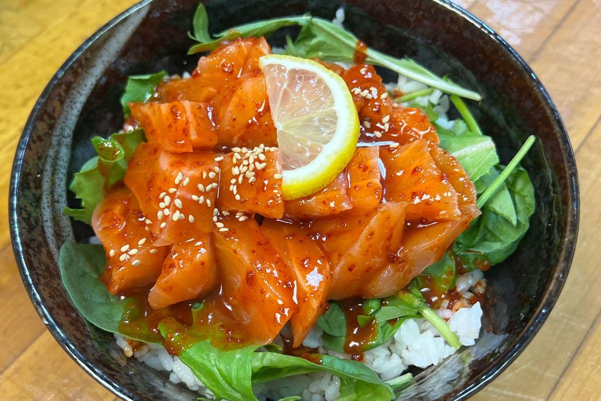 Spicy Salmon Don