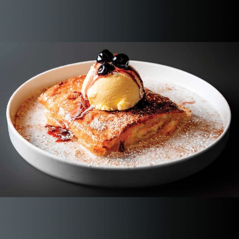 Bougatsa / Bougatsa