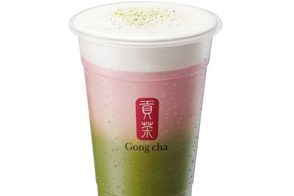 Strawberry Matcha w/Milk Foam