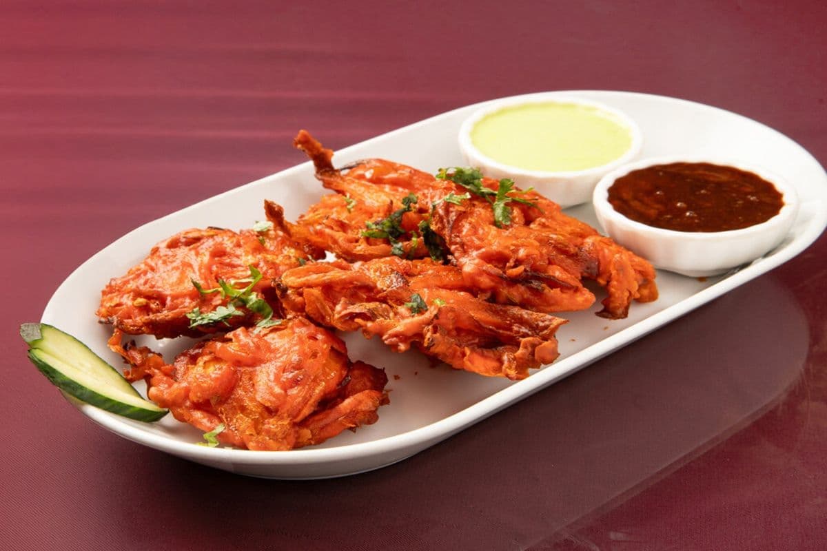 Onion Bhajia (6 PCs)