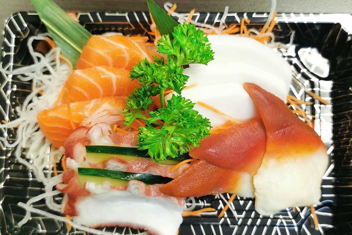 Assorted Sashimi 12 pcs