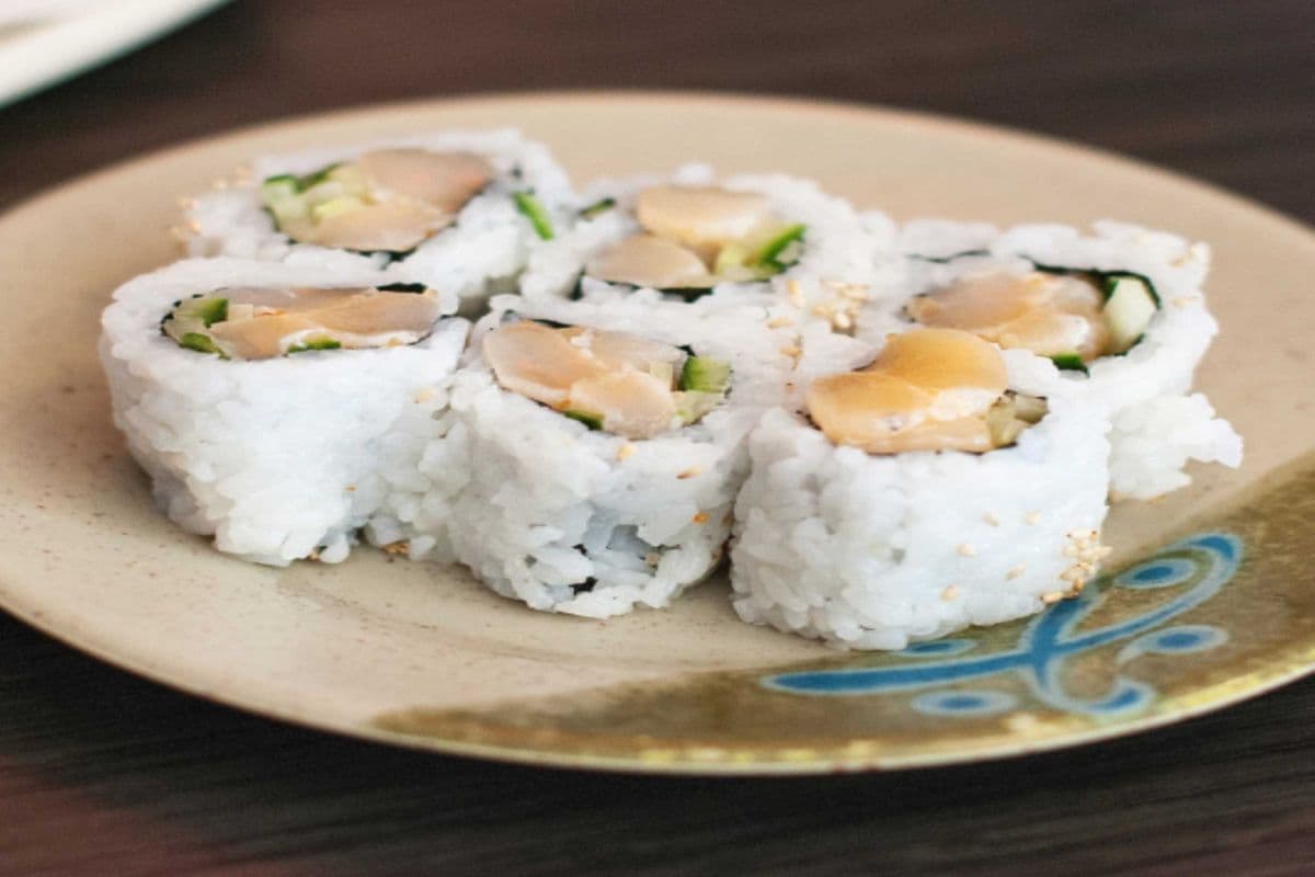 216. Spicy Scallop Roll