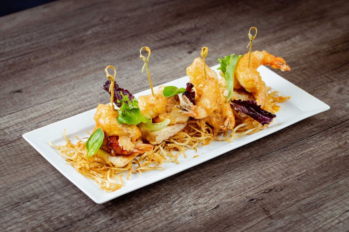 Golden Tiger Shrimp w/ Salted Egg Yolk 咸蛋黄老虎虾