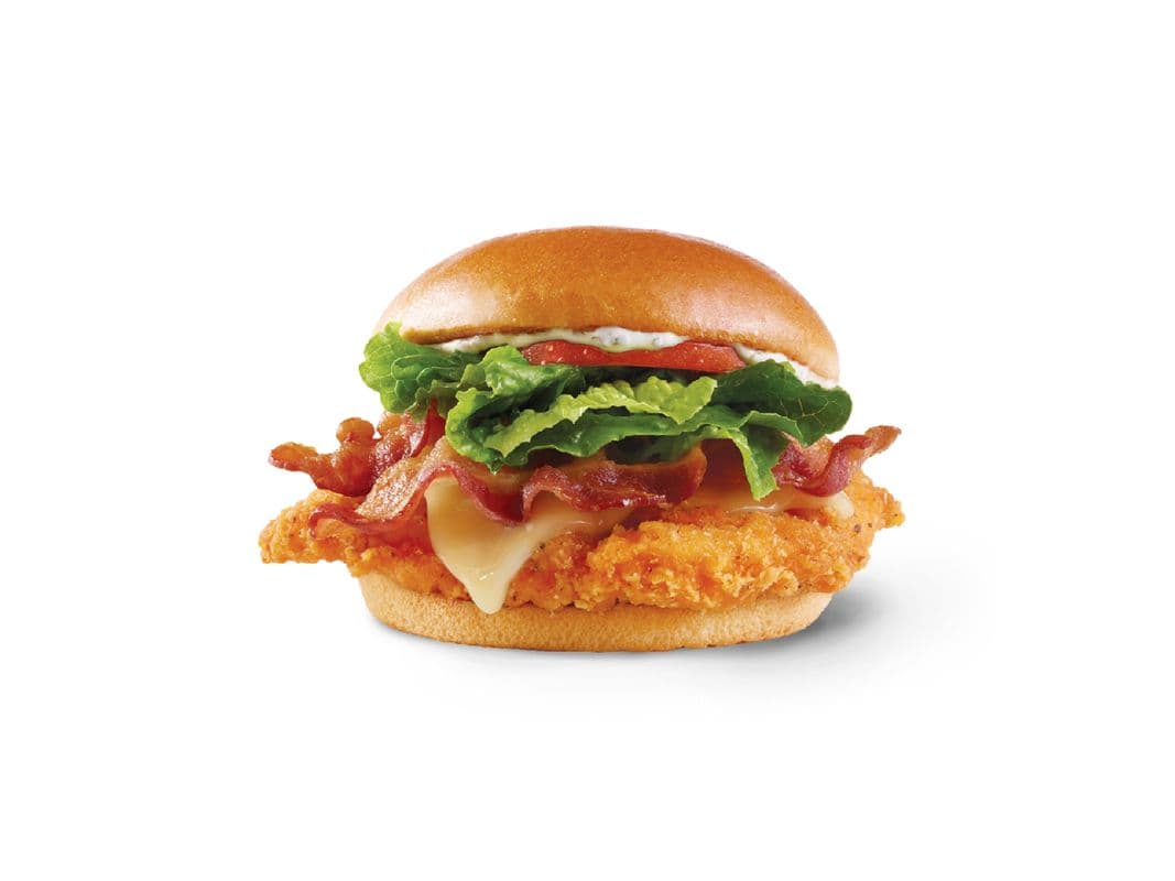 Sandwich Club Ranch à l’Asiago, poulet épicé / Spicy Asiago Ranch Chicken Club (Cals: 590)