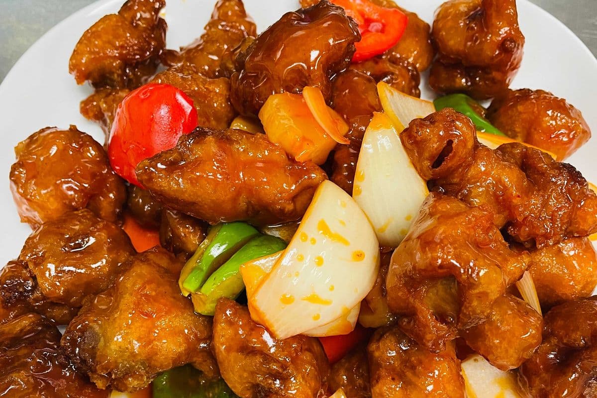 General Tao Chicken 左宗棠鸡 (deep fried & spicy)