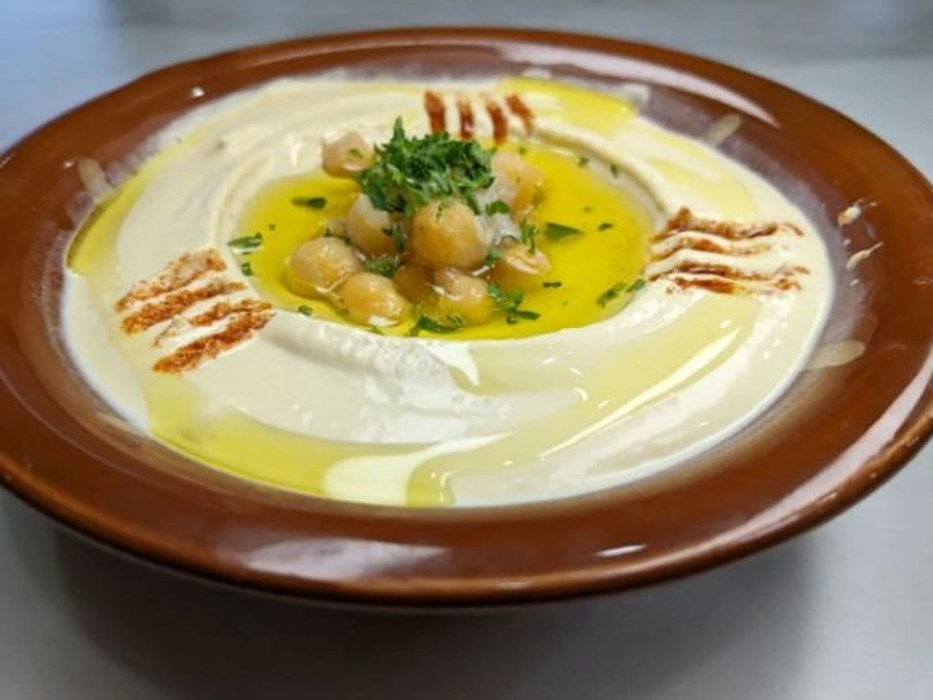 HUMMUS