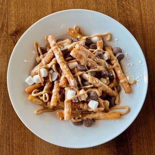 Reese's Party Poutine / Reese's party poutine