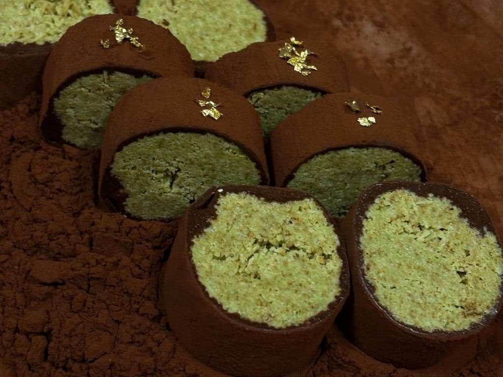 Dubai Chocolate Roll.