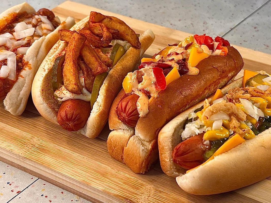 Trio Hot Dog De Luxe