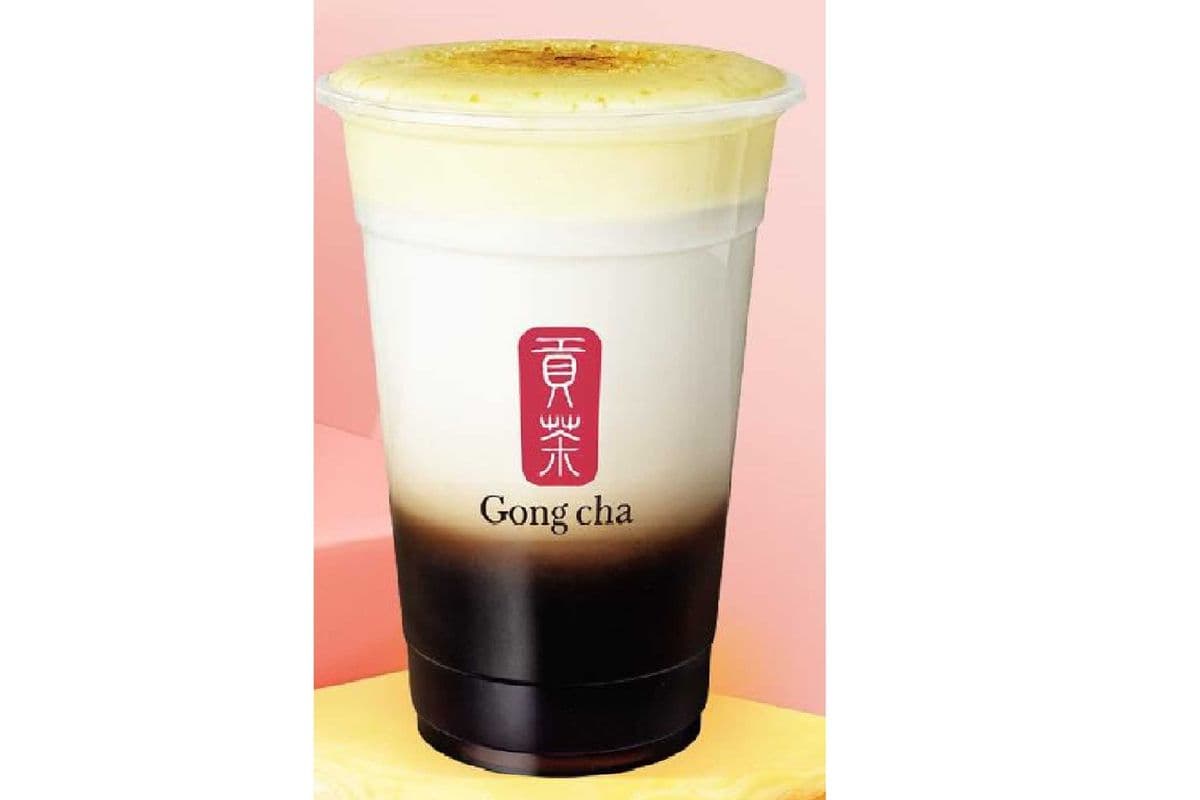 Fresh Milk Tea with Cream Brûlée