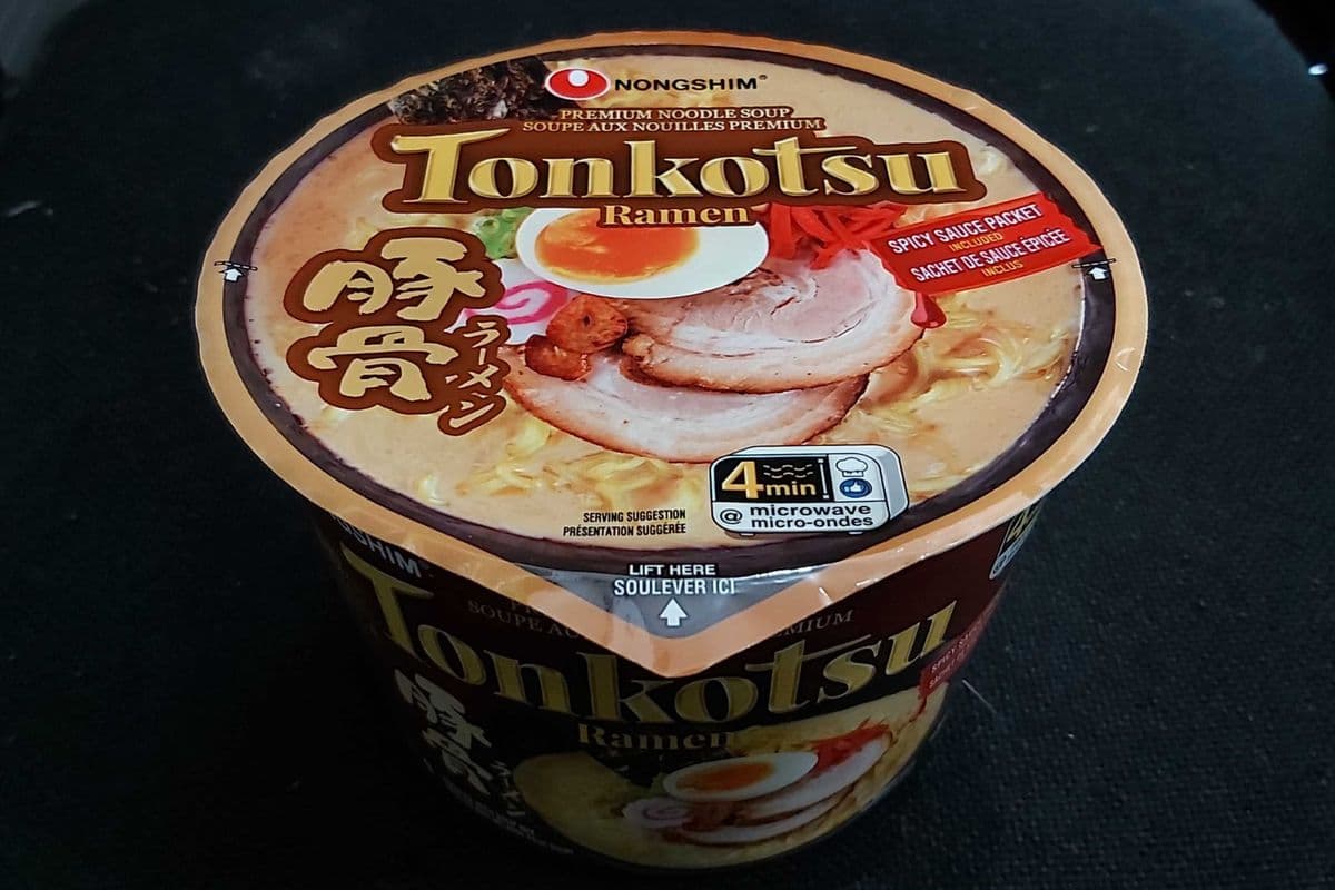 NONGSHIM Tonkotsu Ramen bowl noodle 101g