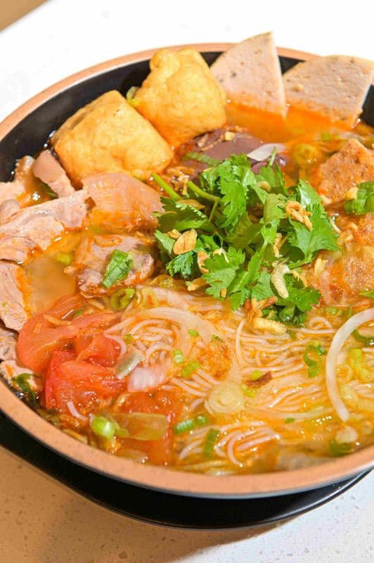 PS8. Vietnamese Crab & Tomato Noodle Soup