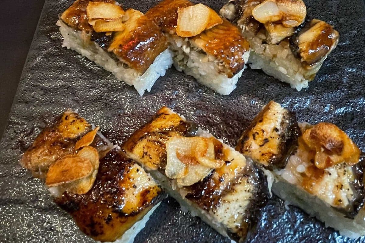 Unagi Oshi