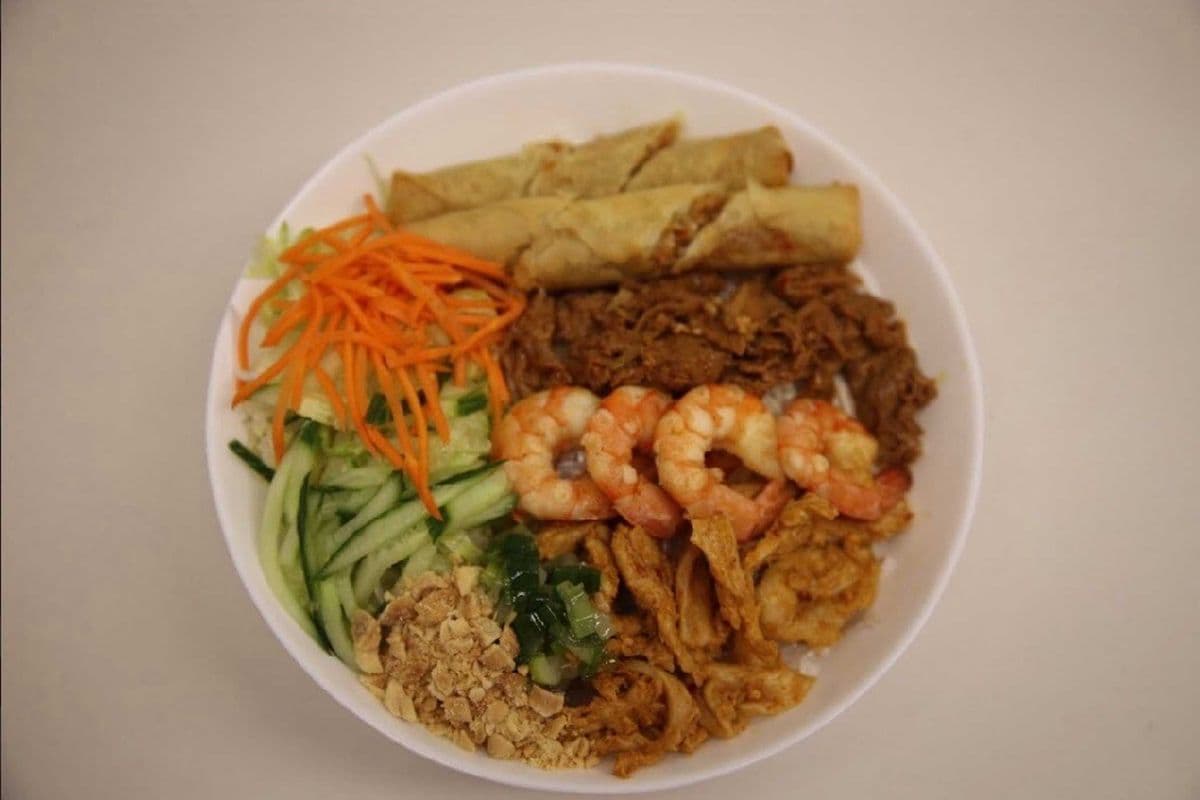 19. MyMy Sub Vermicelli Deluxe