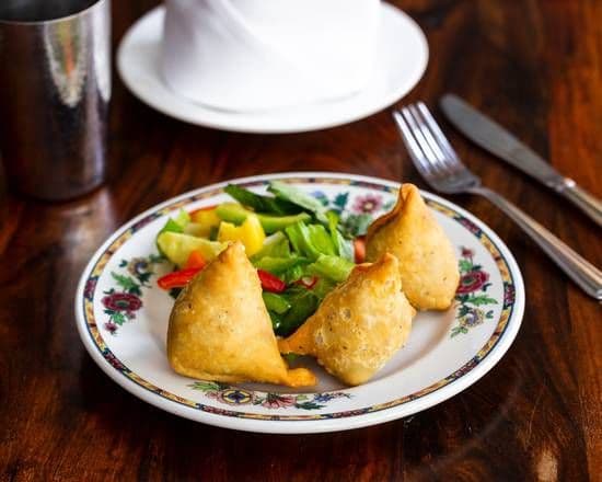 Samosaa (végétarien / Vegetarian)