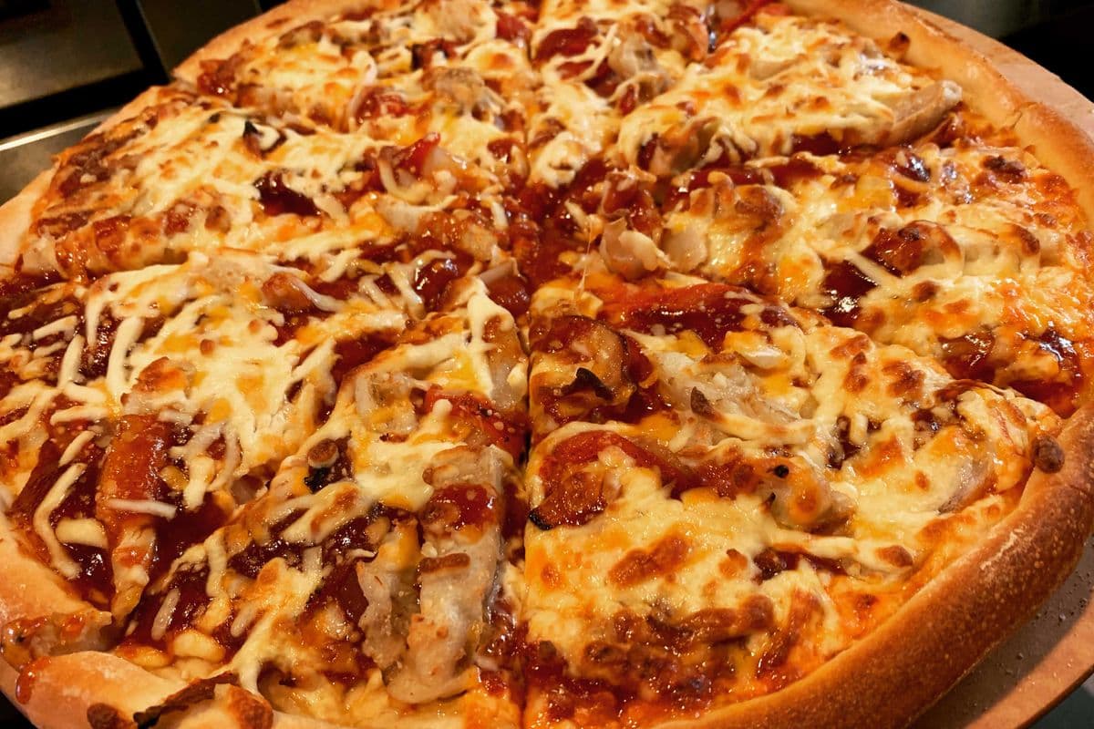 14" Large BBQ Chicken Pizza