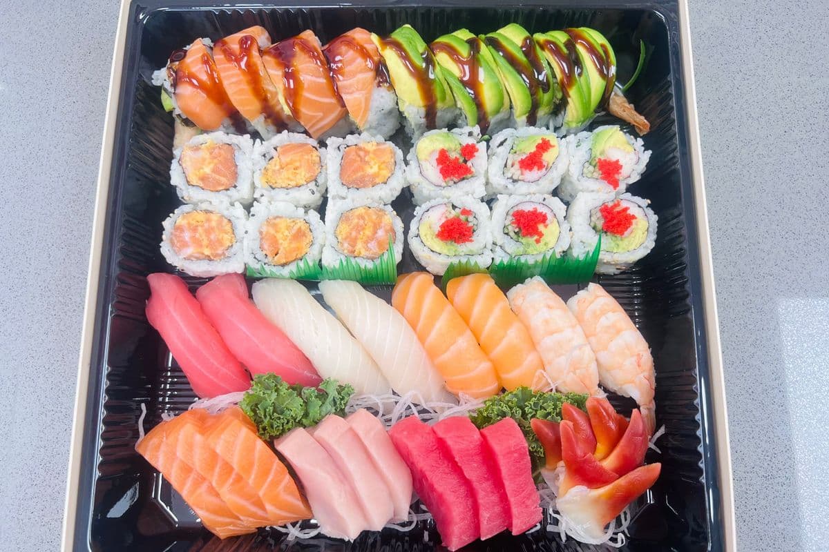 Party Tray D (40 pcs) Sushi, Sashimi and Rolls