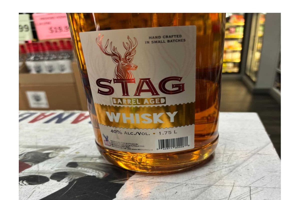 STAG WHISKY-1.75L (1 x 1.75LITRE)