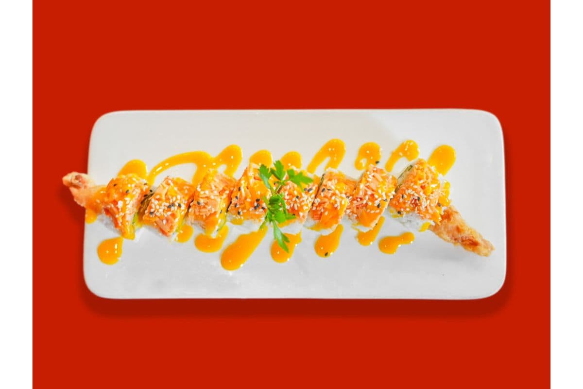 M48. Lucky Dragon roll (8 pcs)