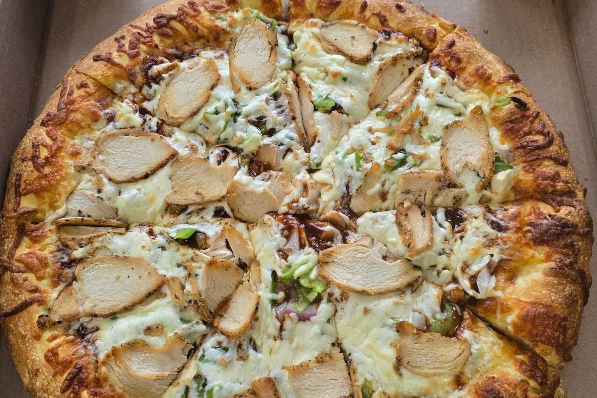X-Large BBQ Chicken Pizza