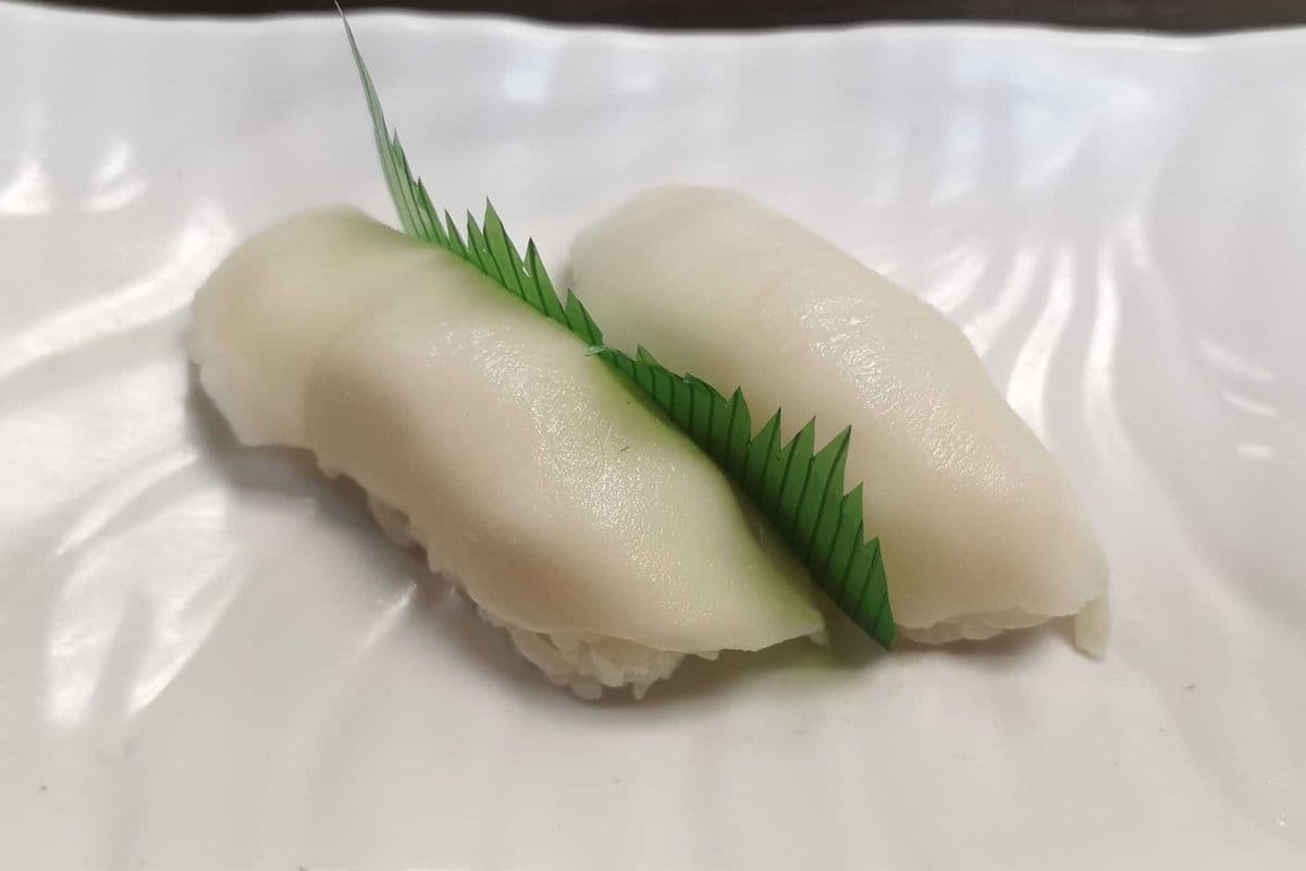 Butter Fish Sushi (2 pcs)