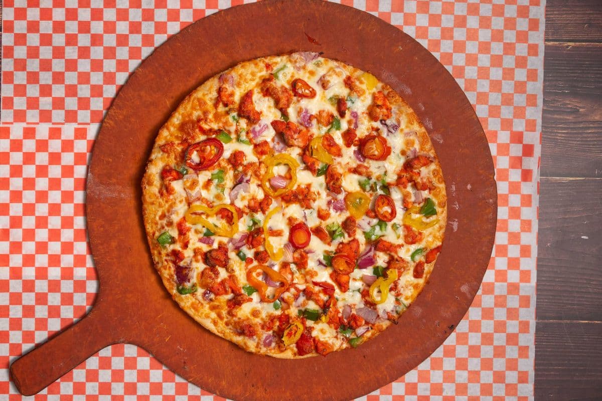 14" Large Tandoori Chicken Pizza