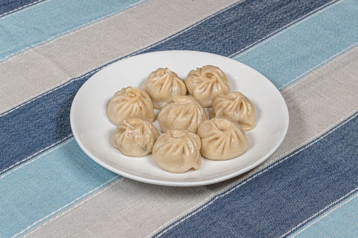 Steamed MoMo (8 pcs) (8 pieces)