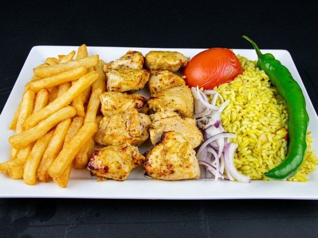 Plat Brochettes de poulet / Chicken Skewers