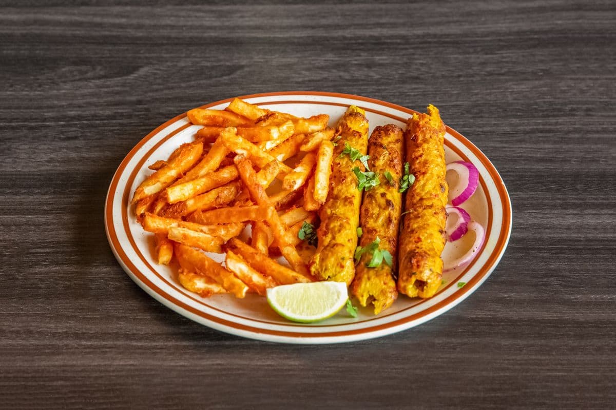 Chicken Kabab Platter (2 pcs)(with brown rice,salad,green and mint sauce)