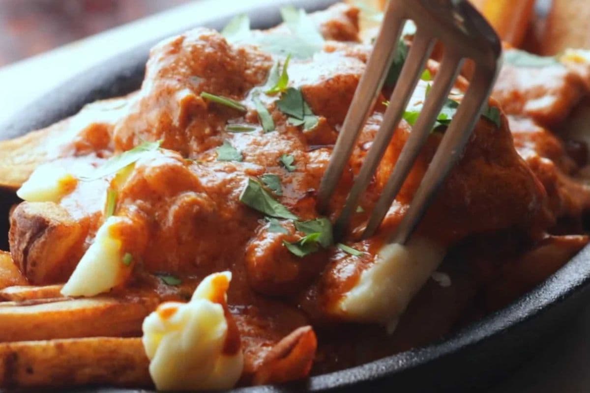 Butter Chicken Poutine