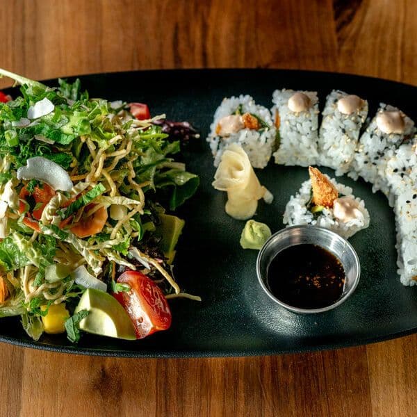 SUSHI & SALAD - CRISPY YAM & AVOCADO ROLL