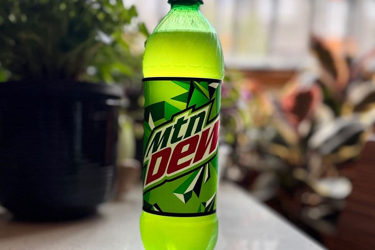 Bottle Mountain Dew (710 ml)