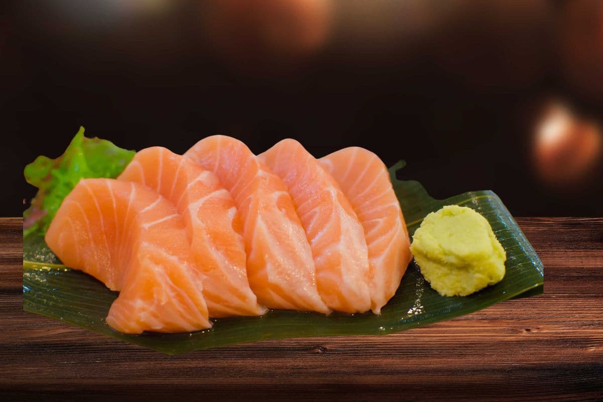 Salmon Sashimi (5 pcs)