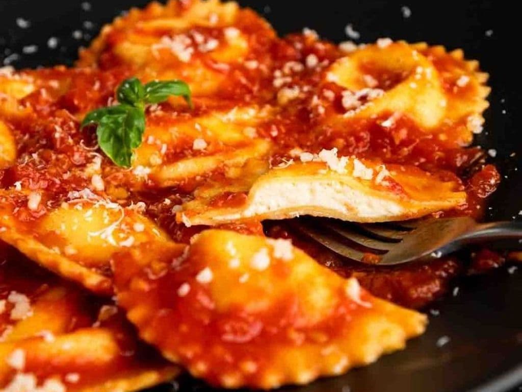 Cheese Ravioli Family Tray