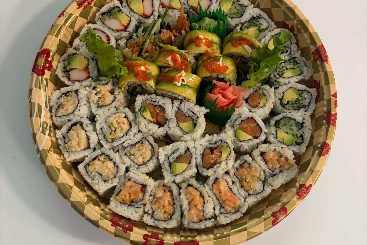 111. Maki Roll Party Tray A (38pcs)