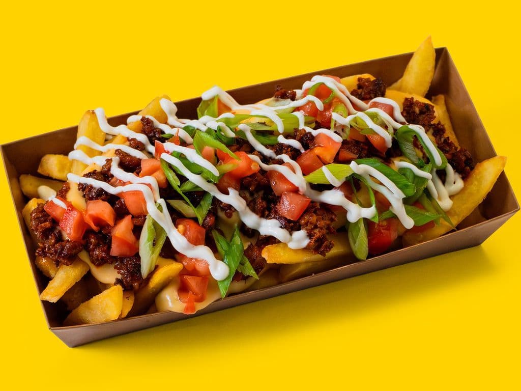 QUESO CHEESE POUTINE