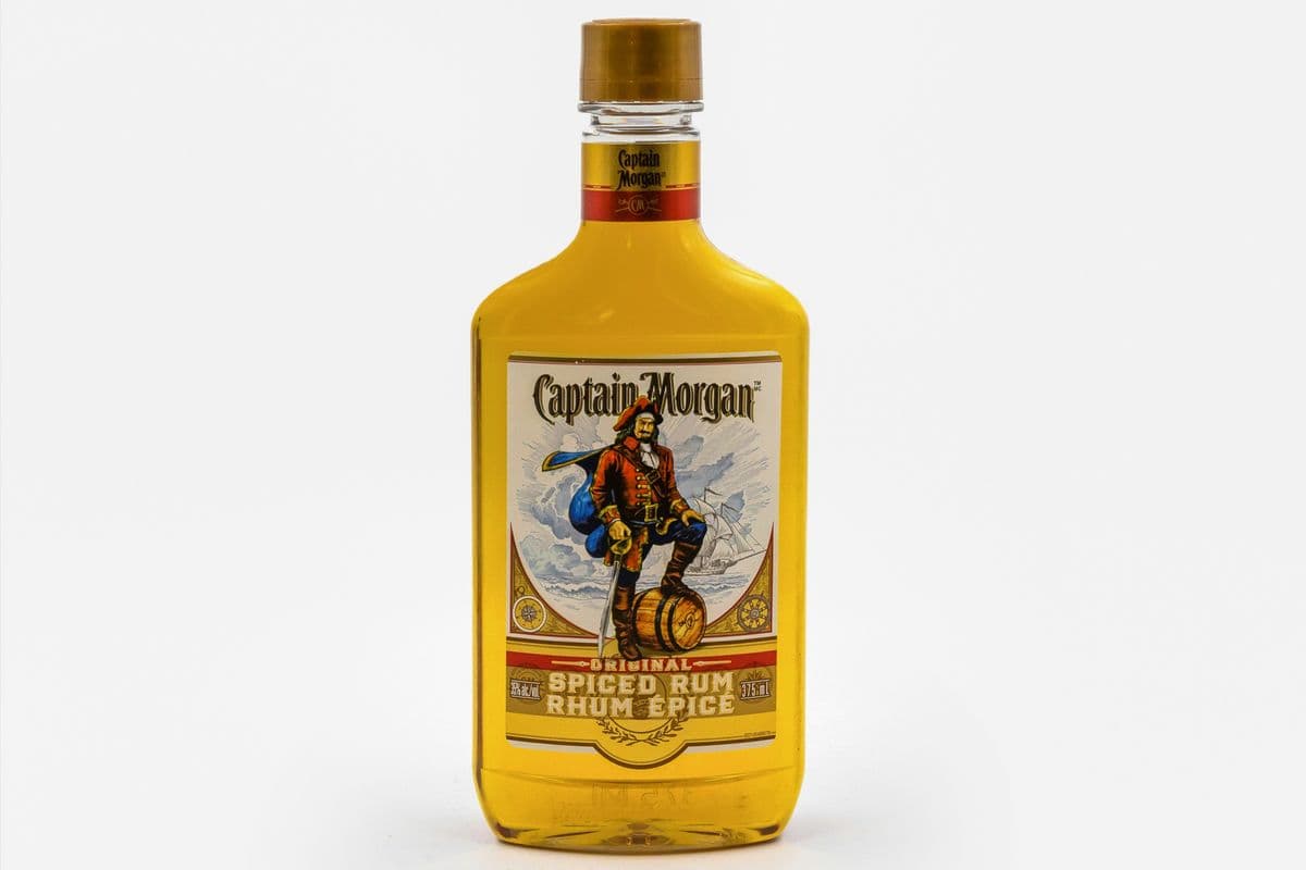 Captain Morgan Spiced Rum (1 x 375 ml)