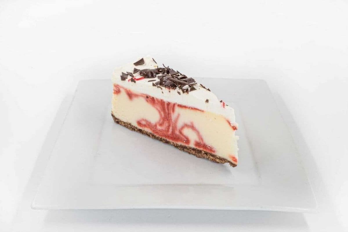 Strawberry champagne cheesecake