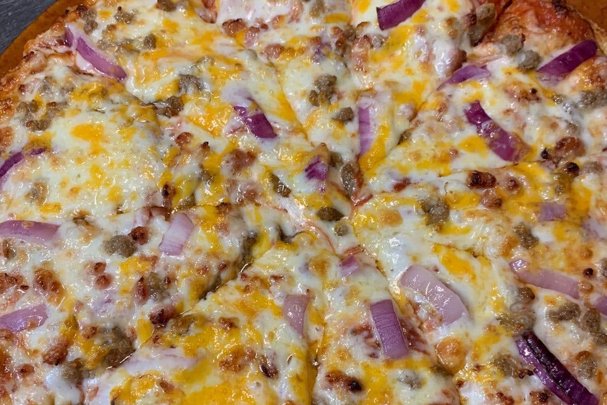 Large Bacon-Cheeseburger Pizza