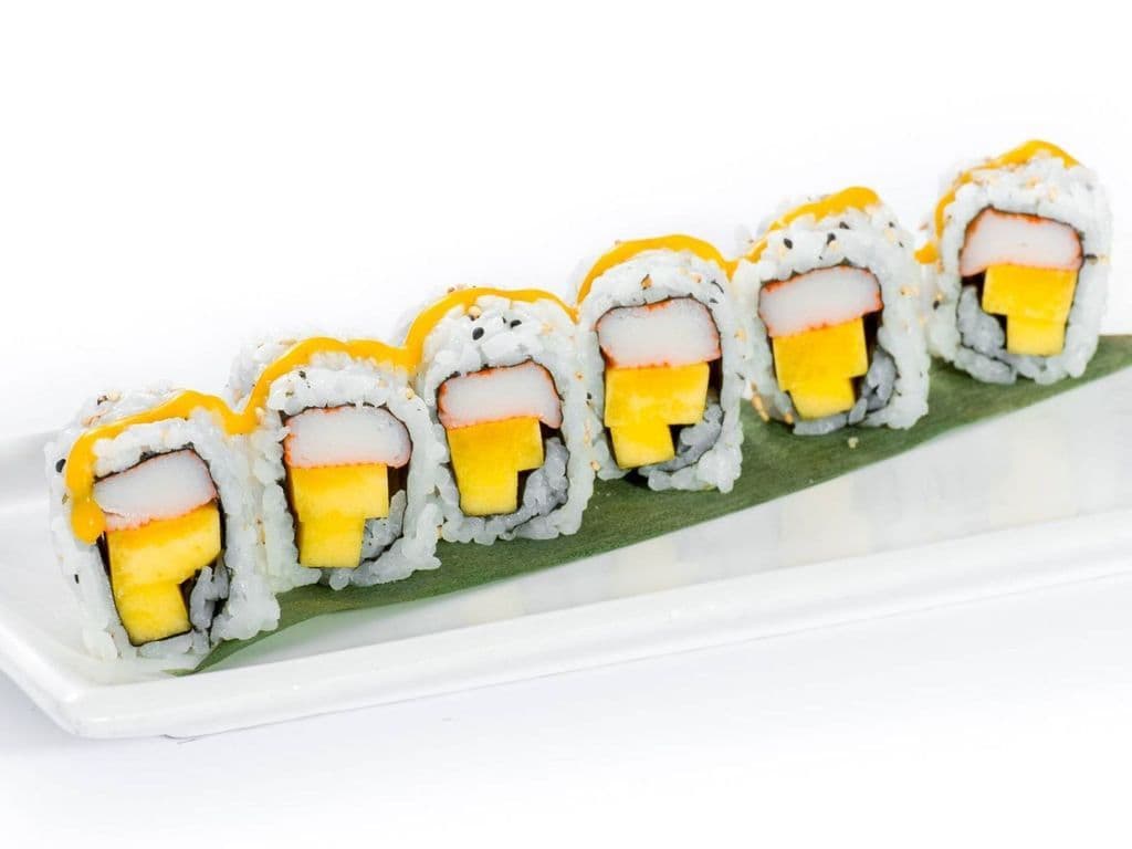SM09 Mango Crab Roll (6 pcs)
