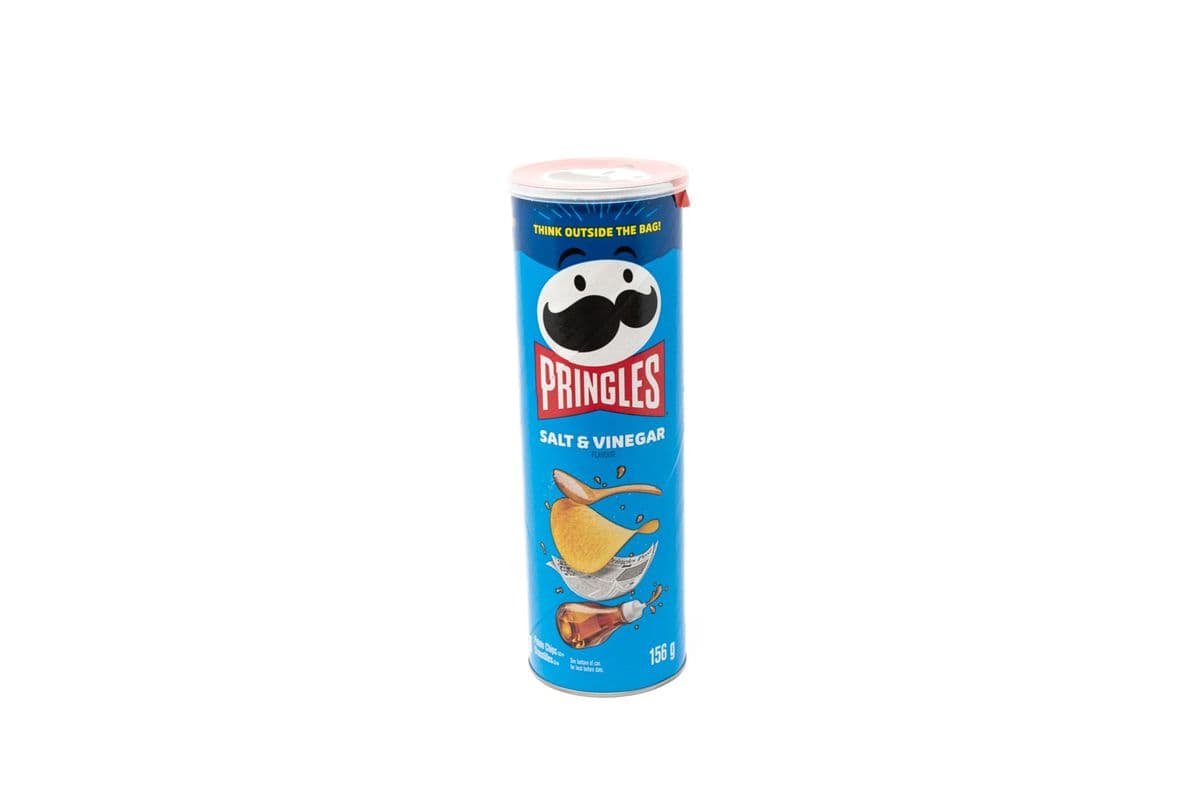 Pringles Salt and Vinegar Chips (156 g)