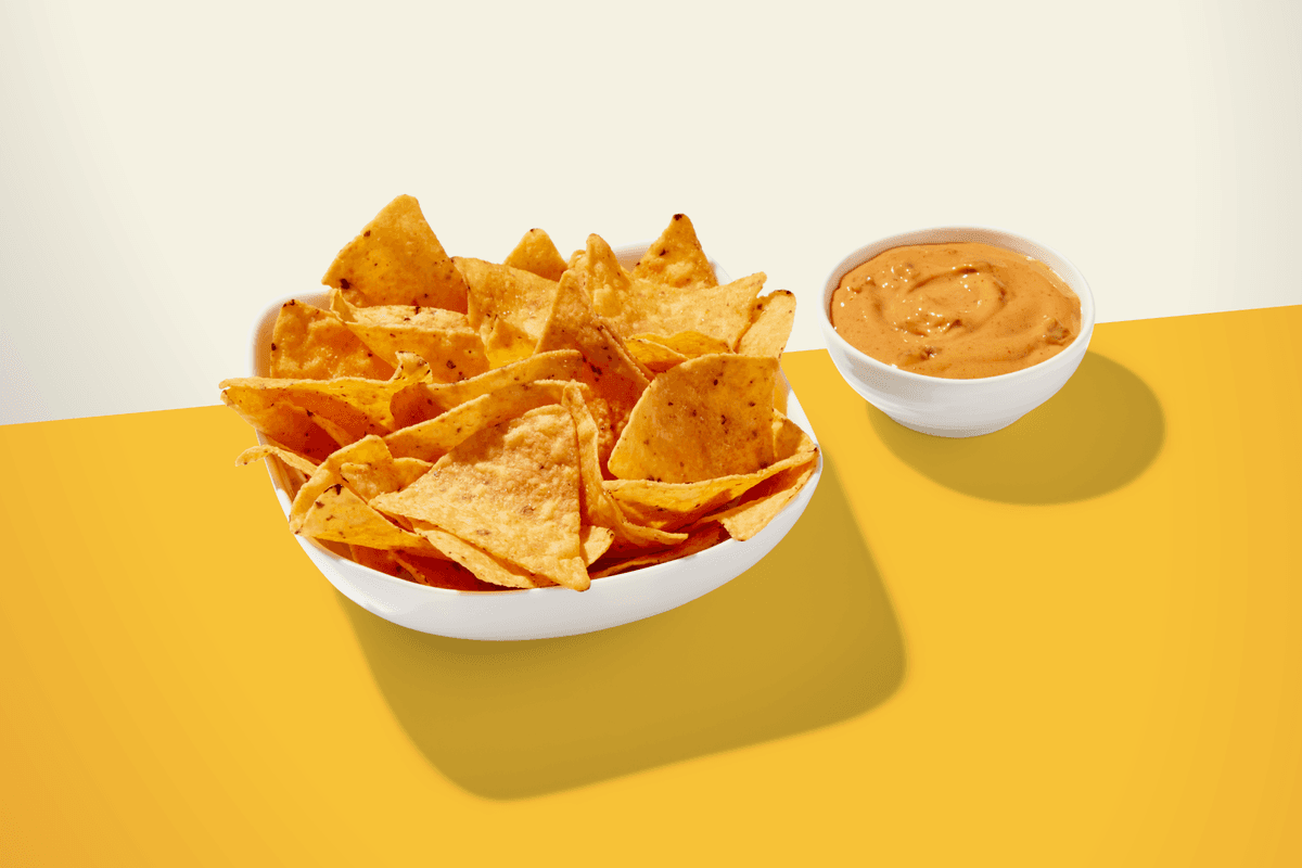 Chips & Queso