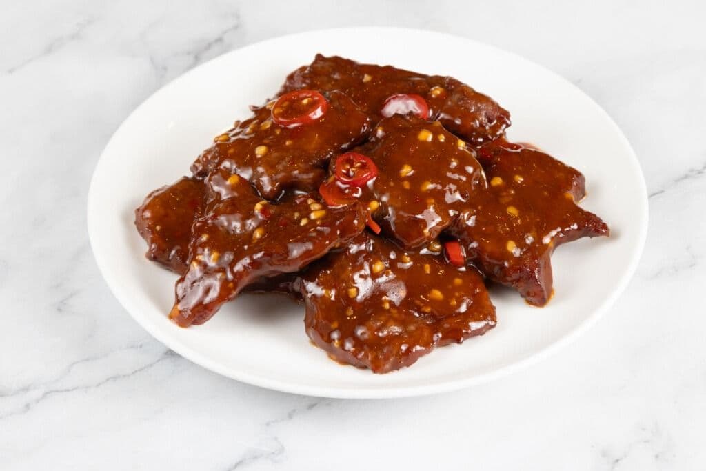 Beef Tenderloin with Chili Sauce