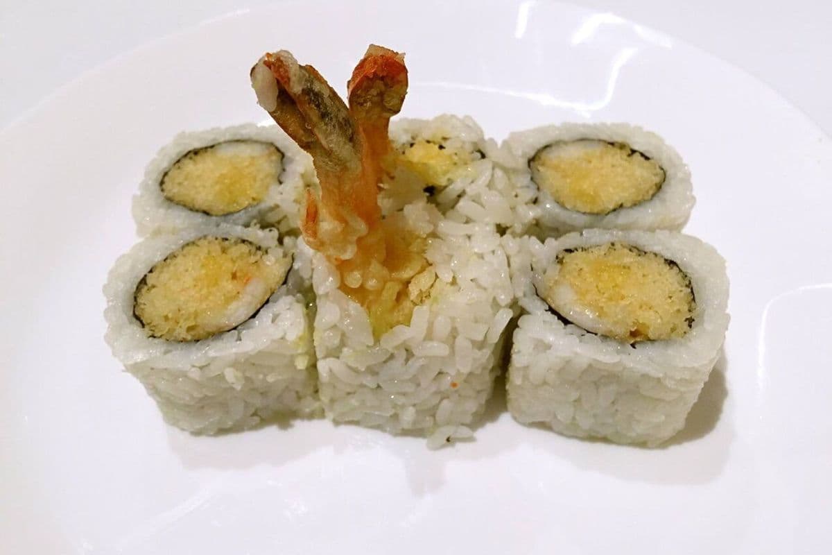 R11. Shrimp Tempura Roll (6 pcs)