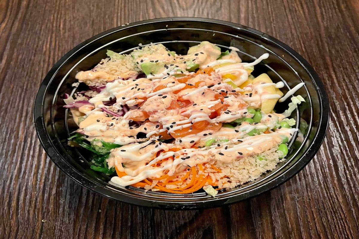 Poke (saumon / salmon)
