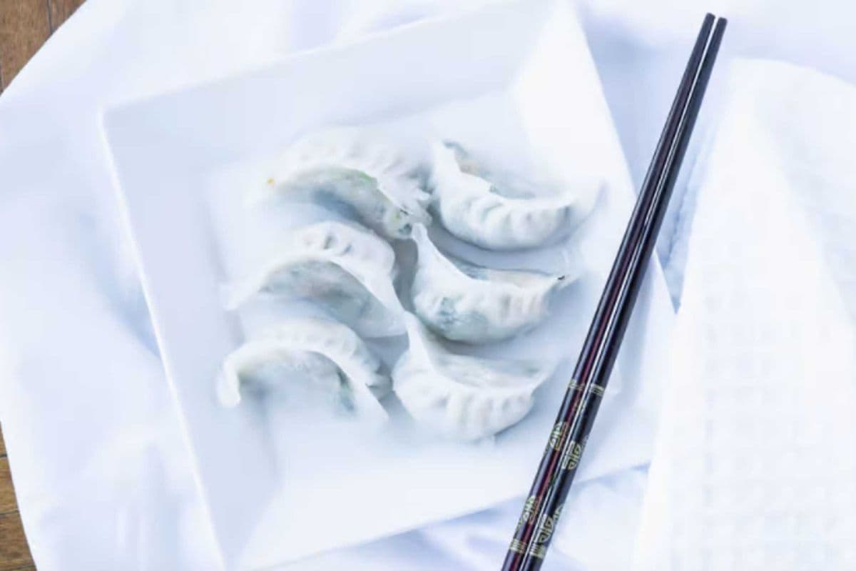 A9. Steamed Vegetable Dumpling (6pcs)