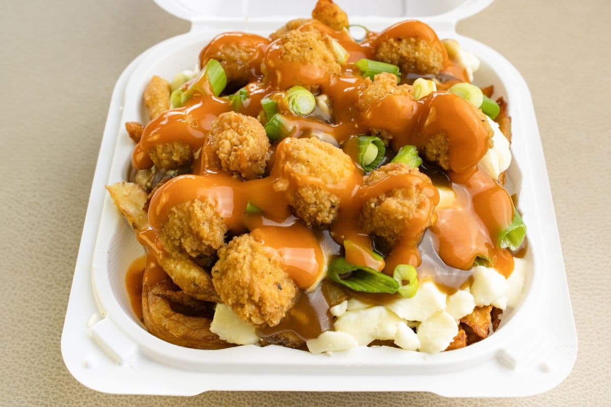 Poutine Poulet Buffalo / Buffalo Chicken Poutine