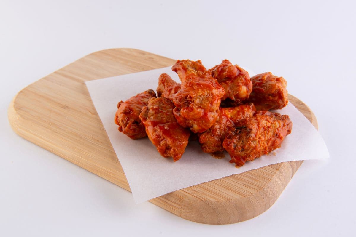 Hot Wings (8 pcs)